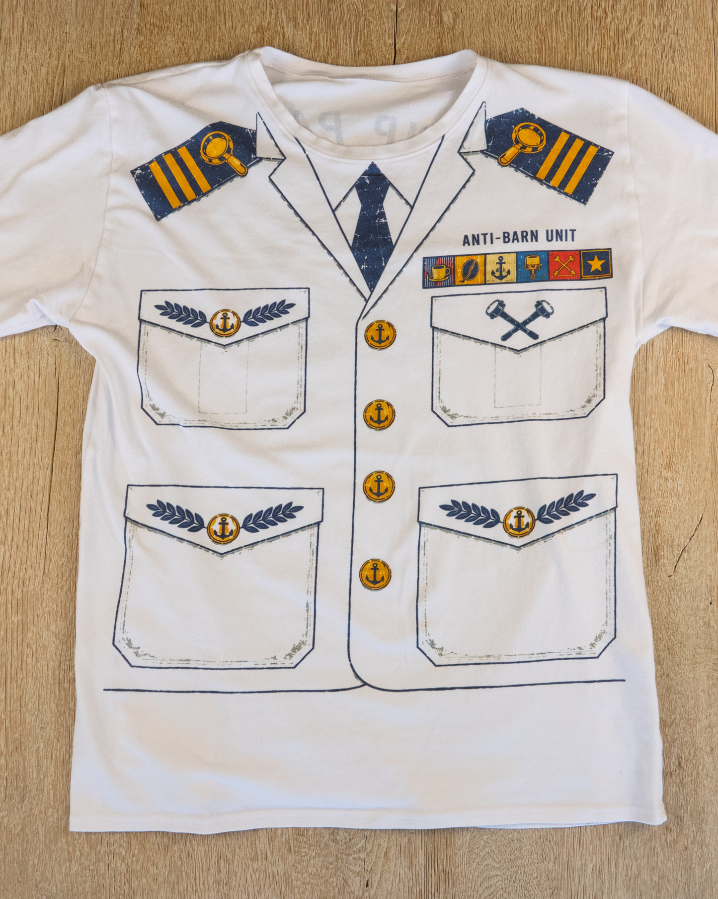 Admiral Barn Noveltee