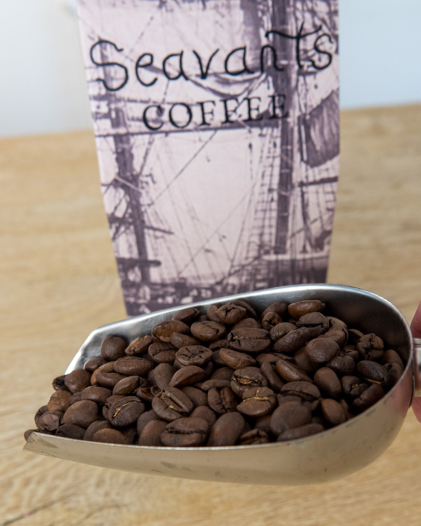 Mama Maresias (Med-Dark Roast)